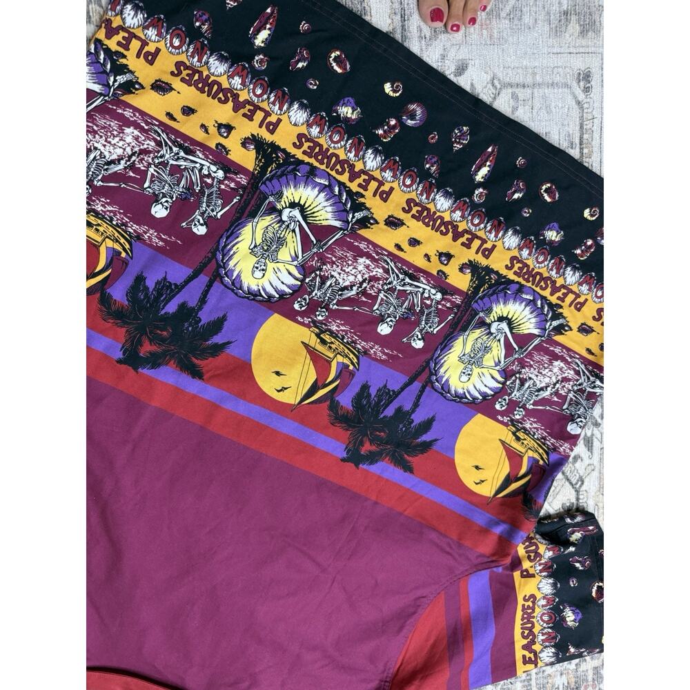 PLEASURES BEACH BUTTON DOWN SHIRT BURGUNDY Skeleton Beach Halloween Sz XXL - Picture 8 of 10